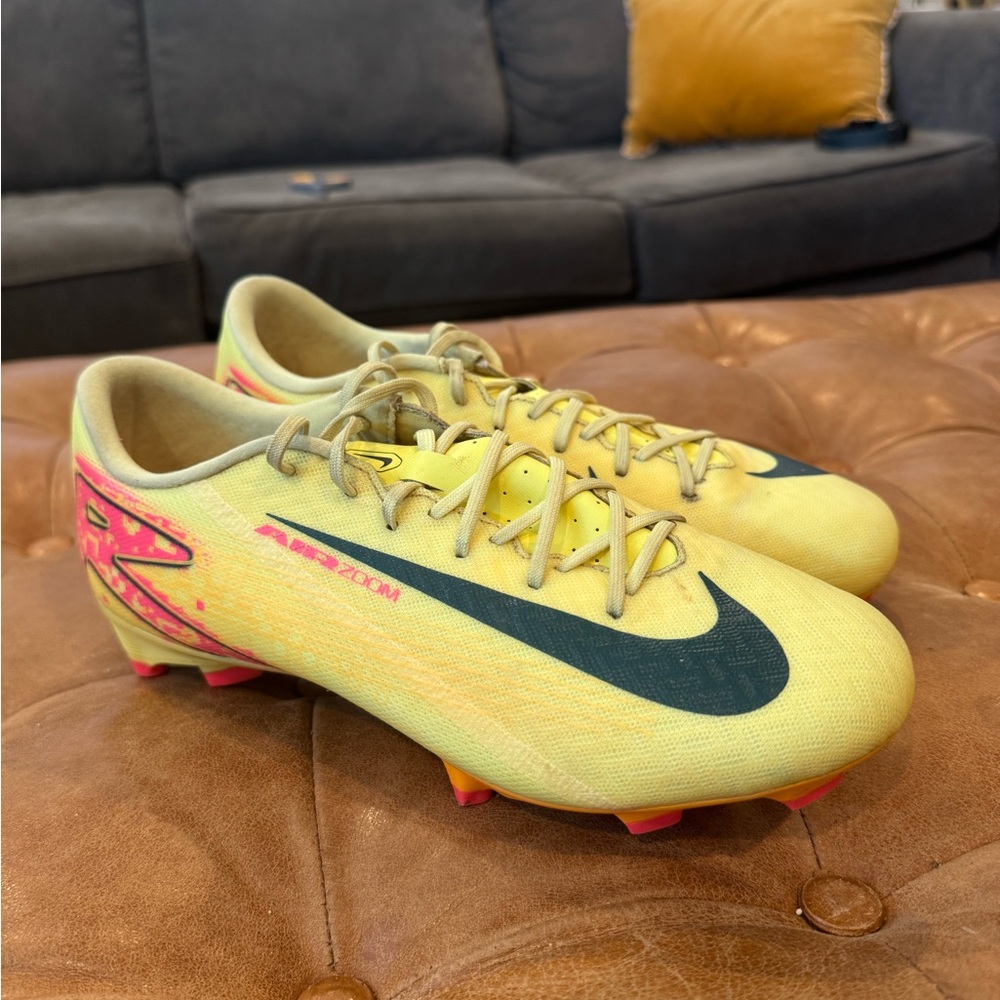 Mercurial Superfly 10